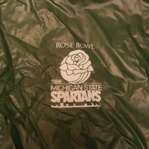 VINTAGE COLLECTIBLE MSU 1988 Rose Bowl Poncho